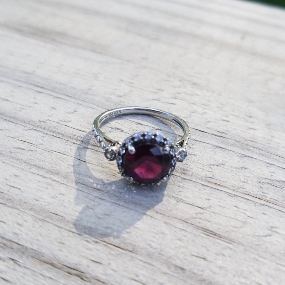 ♥️Final Price Drop♥️Diamond Halo Amethyst Ring